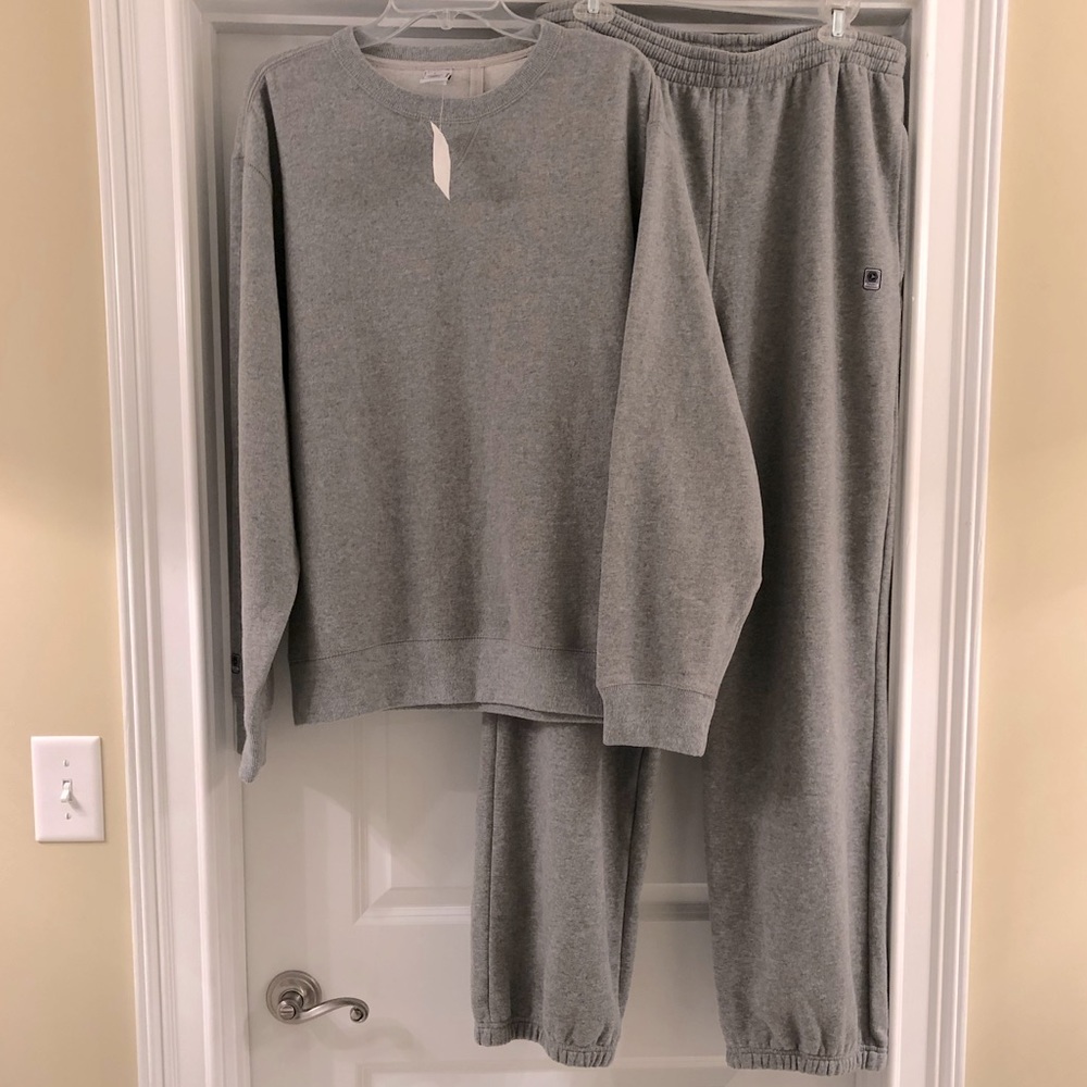 NWT Old Navy 2 -PC Set Size L Sweatshirt & Sweatpants
